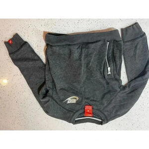 NIKE sweatshirt ziper pocket size 4T